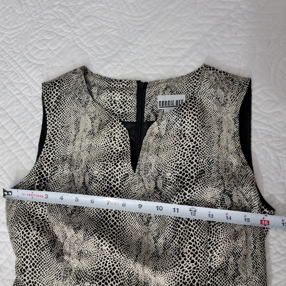 Robbie Bee Womens 100% Silk Snake Print Sleeveless Sheath Dress Size 6 - Picture 10 of 13
